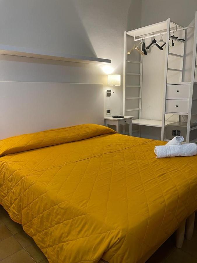 Hotel Losanna Rimini Bagian luar foto